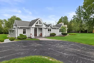 2212 W Sunnydale Ln, Mequon, WI 53092 - Photo 74
