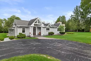 2212 W Sunnydale Ln, Mequon, WI 53092 - Photo 74
