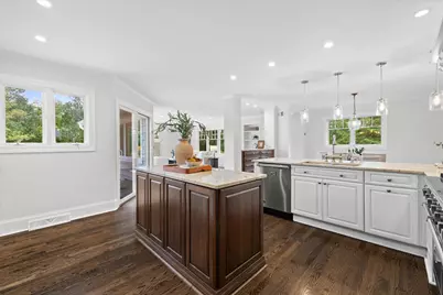 2212 W Sunnydale Ln, Mequon, WI 53092 - Photo 18