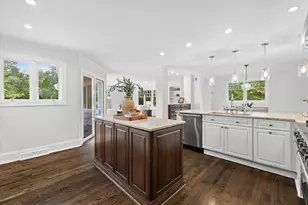 2212 W Sunnydale Ln, Mequon, WI 53092 - Photo 18