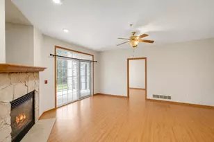 17835 W Radam Dr, New Berlin, WI 53146 - Photo 6