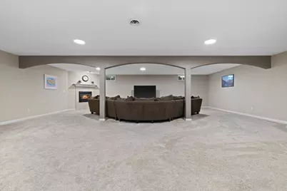 204  Oak Hill Cir, Racine, WI 53105 - Photo 26