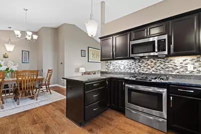 204  Oak Hill Cir, Racine, WI 53105 - Photo 20