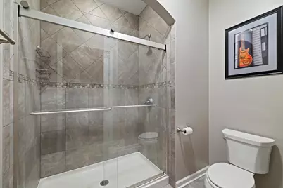 204  Oak Hill Cir, Racine, WI 53105 - Photo 10