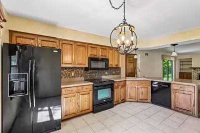 W167N10425  Bridle Path, Germantown, WI 53022 - Photo 18