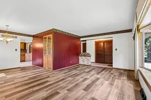 W167N10425 Bridle Path, Germantown, WI 53022 - Photo 6