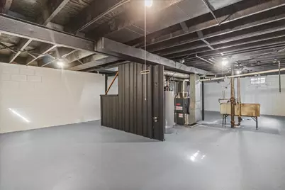 2101 W Fairmount Ave, Milwaukee, WI 53209 - Photo 18