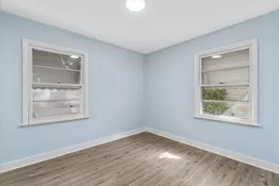 2101 W Fairmount Ave, Milwaukee, WI 53209 - Photo 12