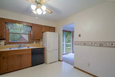 1068  Kiewert St, Watertown, WI 53098 - Photo 16