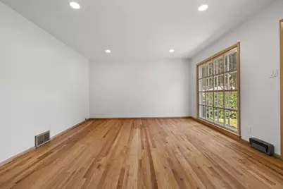 3223 W Birchwood Ave, Milwaukee, WI 53221 - Photo 16