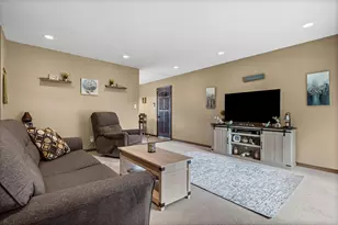 3036 29th Ct, La Crosse, WI 54601 - Photo 4