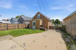 1357 S 90th St, West Allis, WI 53214 - Photo 22