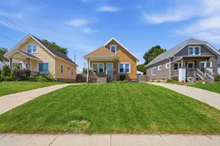 1357 S 90th St, West Allis, WI 53214 - Photo 24