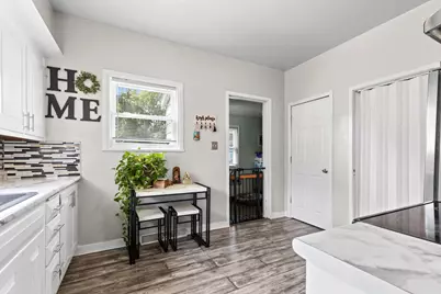 8625 W Lapham St, West Allis, WI 53214 - Photo 8