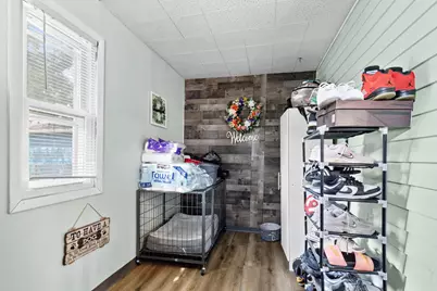 8625 W Lapham St, West Allis, WI 53214 - Photo 16
