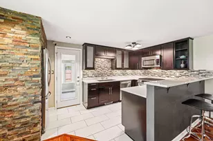 8040 19th Ave, Kenosha, WI 53143 - Photo 8