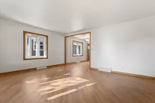2329 N 115th St, Wauwatosa, WI 53226 - Photo 4