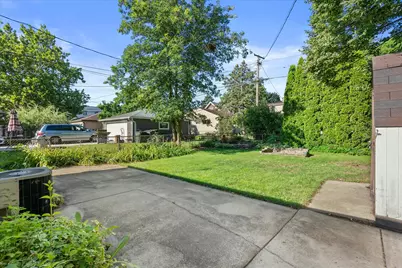 2329 N 115th St, Wauwatosa, WI 53226 - Photo 26
