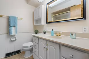 2329 N 115th St, Wauwatosa, WI 53226 - Photo 16