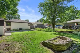 2329 N 115th St, Wauwatosa, WI 53226 - Photo 24