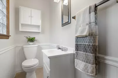 2329 N 115th St, Wauwatosa, WI 53226 - Photo 14
