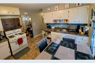 5800 N 63rd St, Milwaukee, WI 53218 - Photo 4