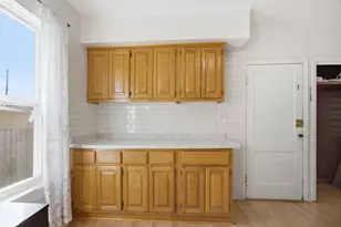 2021 S 32nd St, Milwaukee, WI 53215 - Photo 10