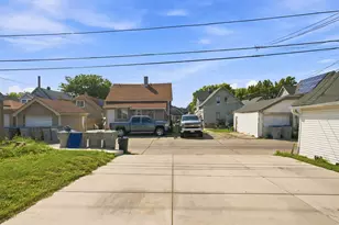 2021 S 32nd St, Milwaukee, WI 53215 - Photo 38