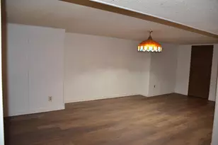 414 8th St, La Crescent, MN 55947 - Photo 12