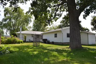 414 8th St, La Crescent, MN 55947 - Photo 14