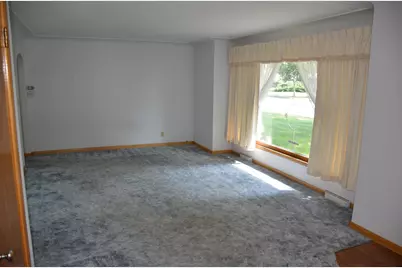 414  8th St, La Crescent, MN 55947 - Photo 10