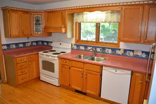 414 8th St, La Crescent, MN 55947 - Photo 4