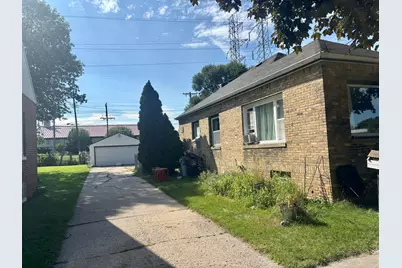 3143 S 99th St, Milwaukee, WI 53227 - Photo 4