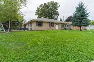 5303 W Wilbur Ave, Greenfield, WI 53220 - Photo 26