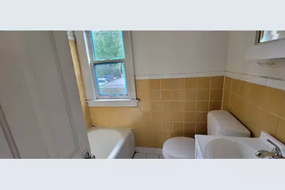 4572 W Fond Du Lac Ave, Milwaukee, WI 53216 - Photo 6