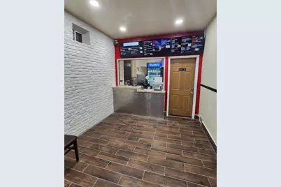 4519 W Center St #4521, Milwaukee, WI 53210 - Photo 4