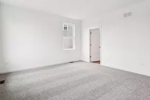 5739 Hunter Dr, Racine, WI 53406 - Photo 12