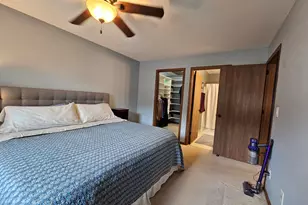 W169N11054 Ashbury Ln, Germantown, WI 53022 - Photo 12
