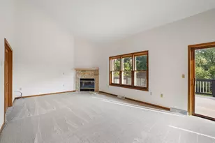 3207 S Ridge Crest Ct, New Berlin, WI 53151 - Photo 12