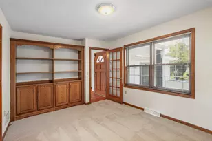 3207 S Ridge Crest Ct, New Berlin, WI 53151 - Photo 16