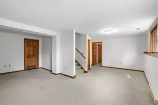 3207 S Ridge Crest Ct, New Berlin, WI 53151 - Photo 34
