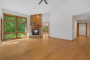 10845 N Wauwatosa Rd, Mequon, WI 53097 - Photo 8