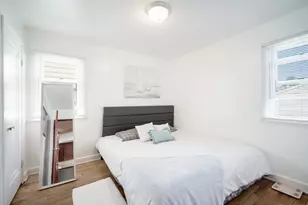 2560 S 71st St, Milwaukee, WI 53219 - Photo 10