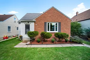 2560 S 71st St, Milwaukee, WI 53219 - Photo 2