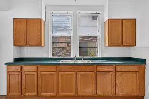 3238 N Cambridge Ave, Milwaukee, WI 53211 - Photo 10
