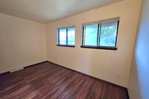 1407 Oakes Rd, Racine, WI 53406 - Photo 18