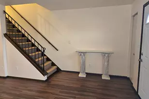 1407 Oakes Rd, Racine, WI 53406 - Photo 4