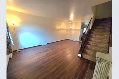 1407  Oakes Rd #3, Racine, WI 53406 - Photo 6