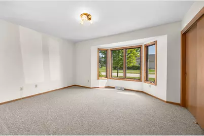 W180N9841  Riversbend Cir, Germantown, WI 53022 - Photo 18