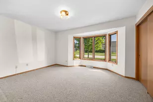 W180N9841 Riversbend Circle, Germantown, WI 53022 - Photo 18